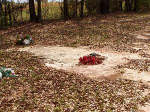 unmarked grave